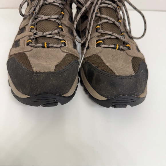 Columbia Men's Multi-Tone Hiking Shoes - Picture 2 of 10